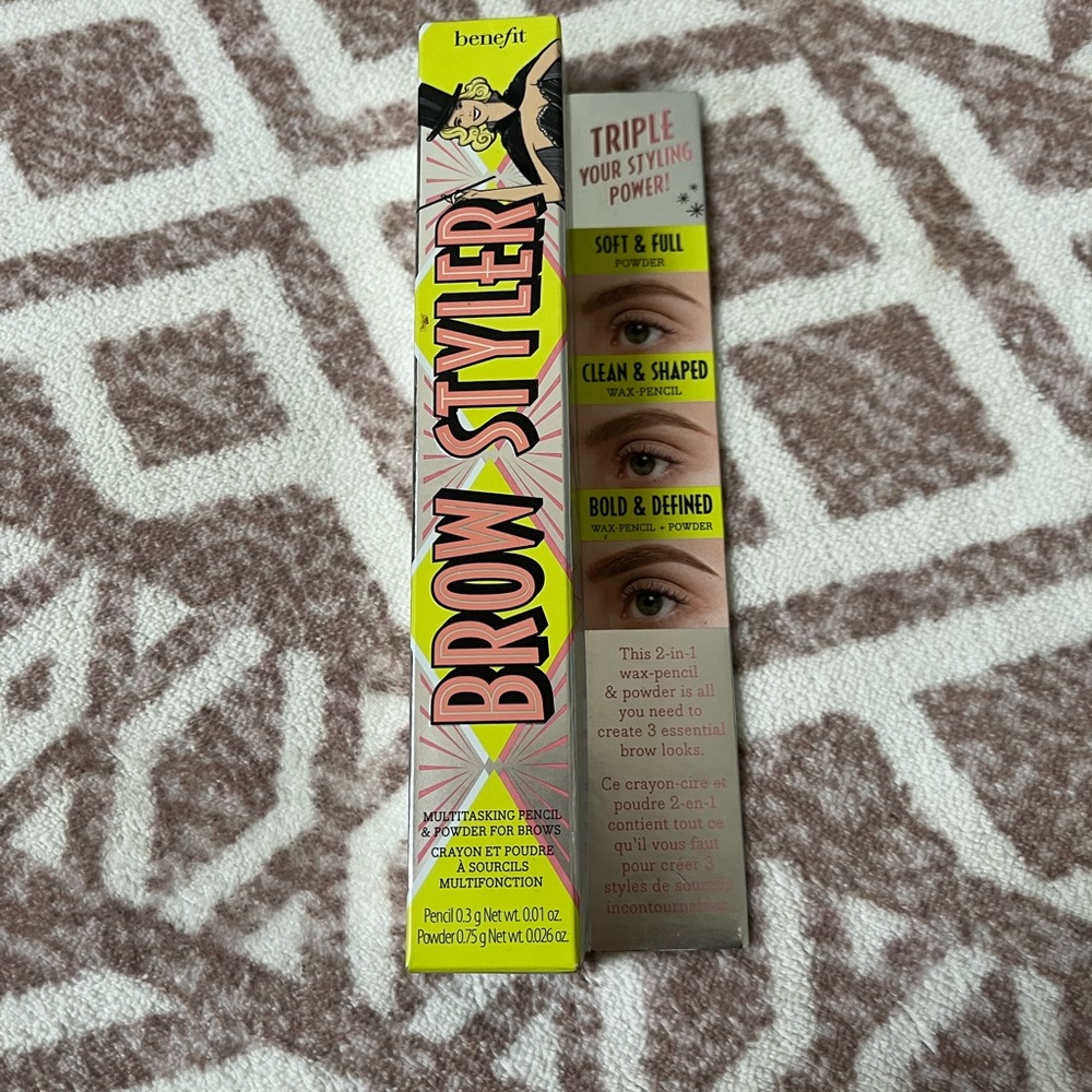 Benefit Brown and Yellow Party Glow Stick